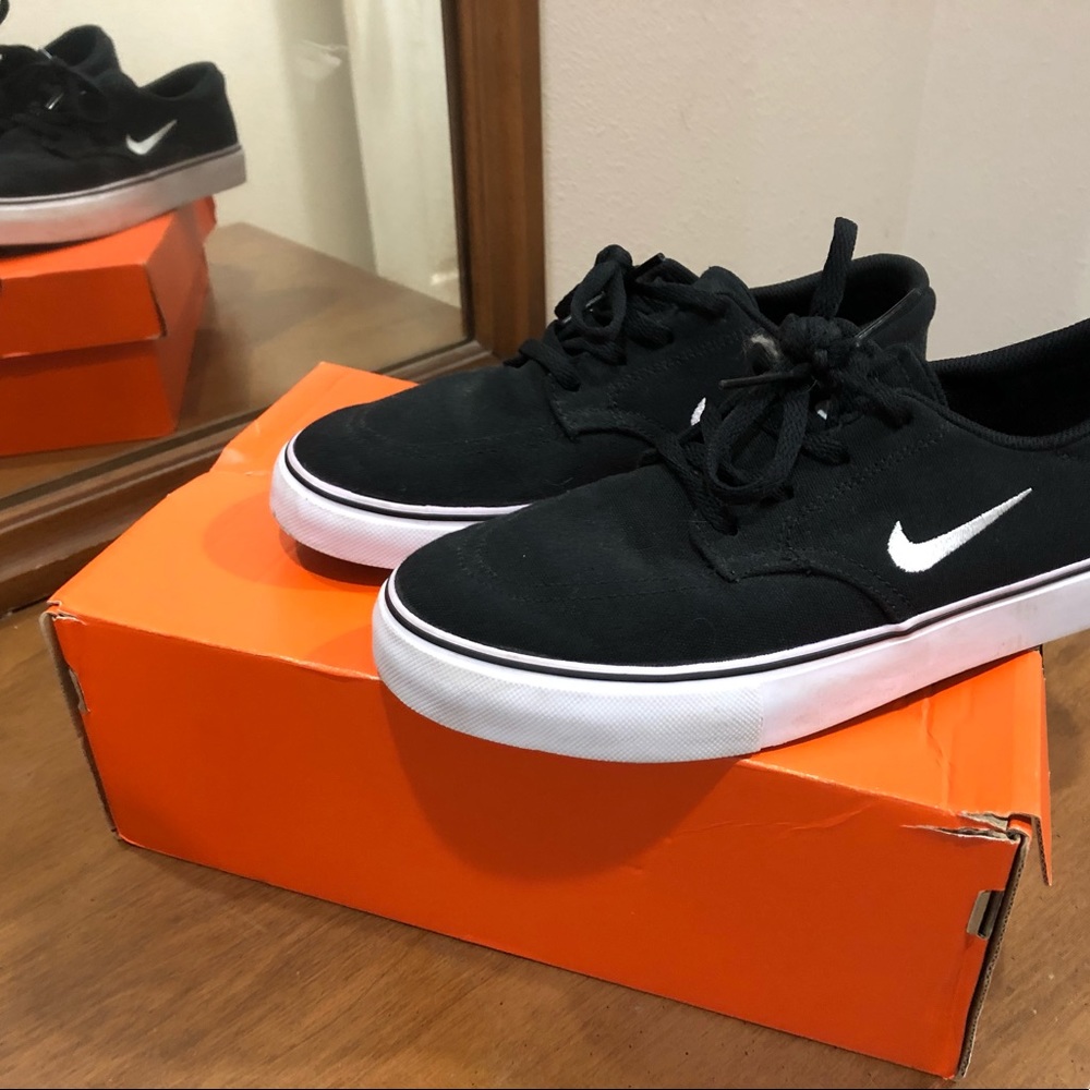 Nike SB Stefan Janoski Canvas. New without tags.